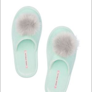 Brand new Victoria secret slippers with tags never worn